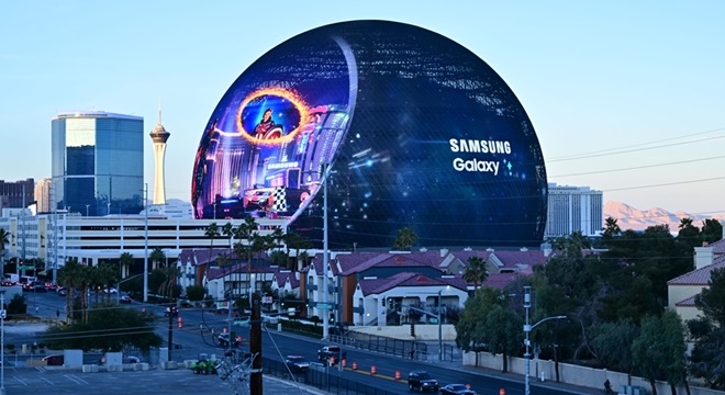 las-vegas-samsung-ouvre-un-portail-vers-une-nouvelle-ere-de-mobilite-avec-ia-sur-lexosphere-de-the-sphere-avant-lunpacked-2024