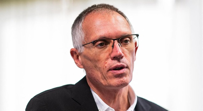 Carlos Tavares, DG de Stellantis, mérite-t-il ses 36,5 millions d’euros de salaire ? Lo