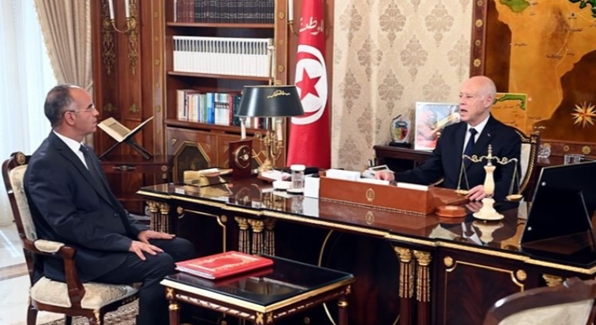 Kais Saïed s'entretient avec le chef du Gouvernement