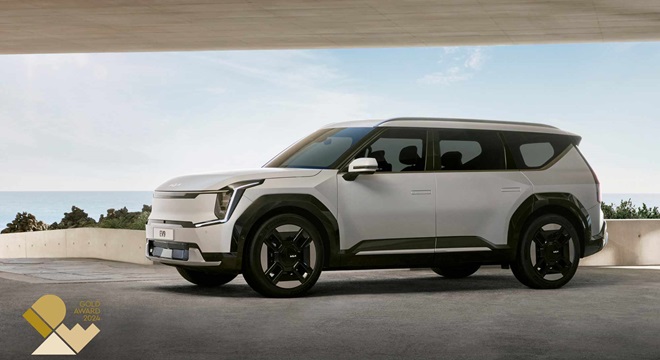 Kia EV9 remporte le trophée d'or aux « IDEA 2024 design awards