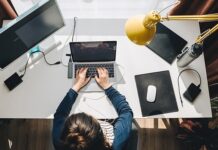 Travail indépendant et télétravail : Des projets de loi en préparation