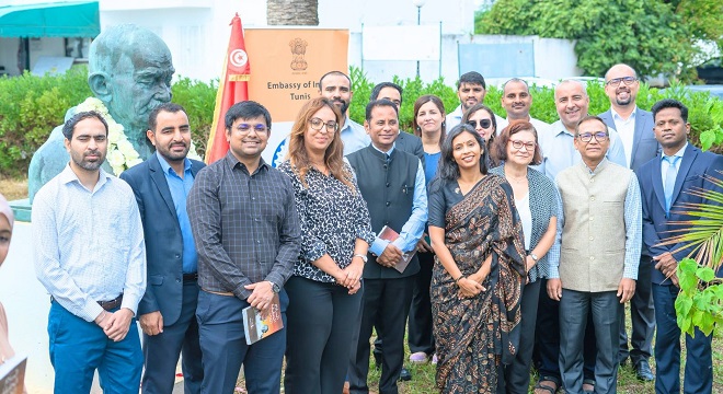 celebration-de-lanniversaire-de-la-naissance-du-mahatma-gandhi-a-la-faculte-des-lettres-arts-et-des-humanites-de-la-manouba05