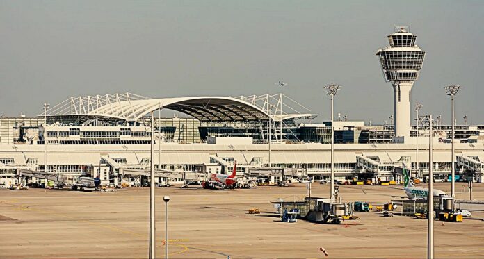 Alerte Sécurité Aérienne : L’aéroport de Munich paralysé en plein hub du samedi par une suspicion de drone