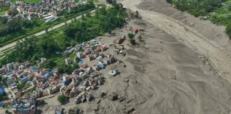 Crues au Népal : au moins 180 morts et plus de 1.300 personnes portées disparues dont quatre touristes français