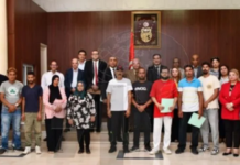 Manouba : Remise de 11 avis d’approbation de financement de petits projets